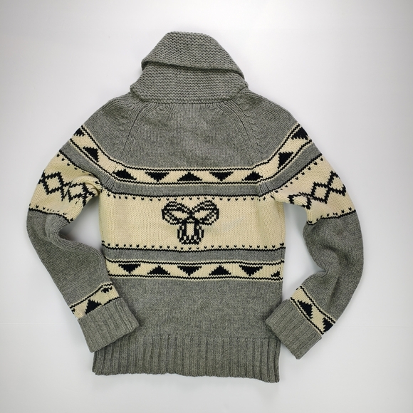 TNA By Artzia 100% Lambswool Cowichan Knit Sweater Hoodie Grey Cream Native - Picture 3 of 9